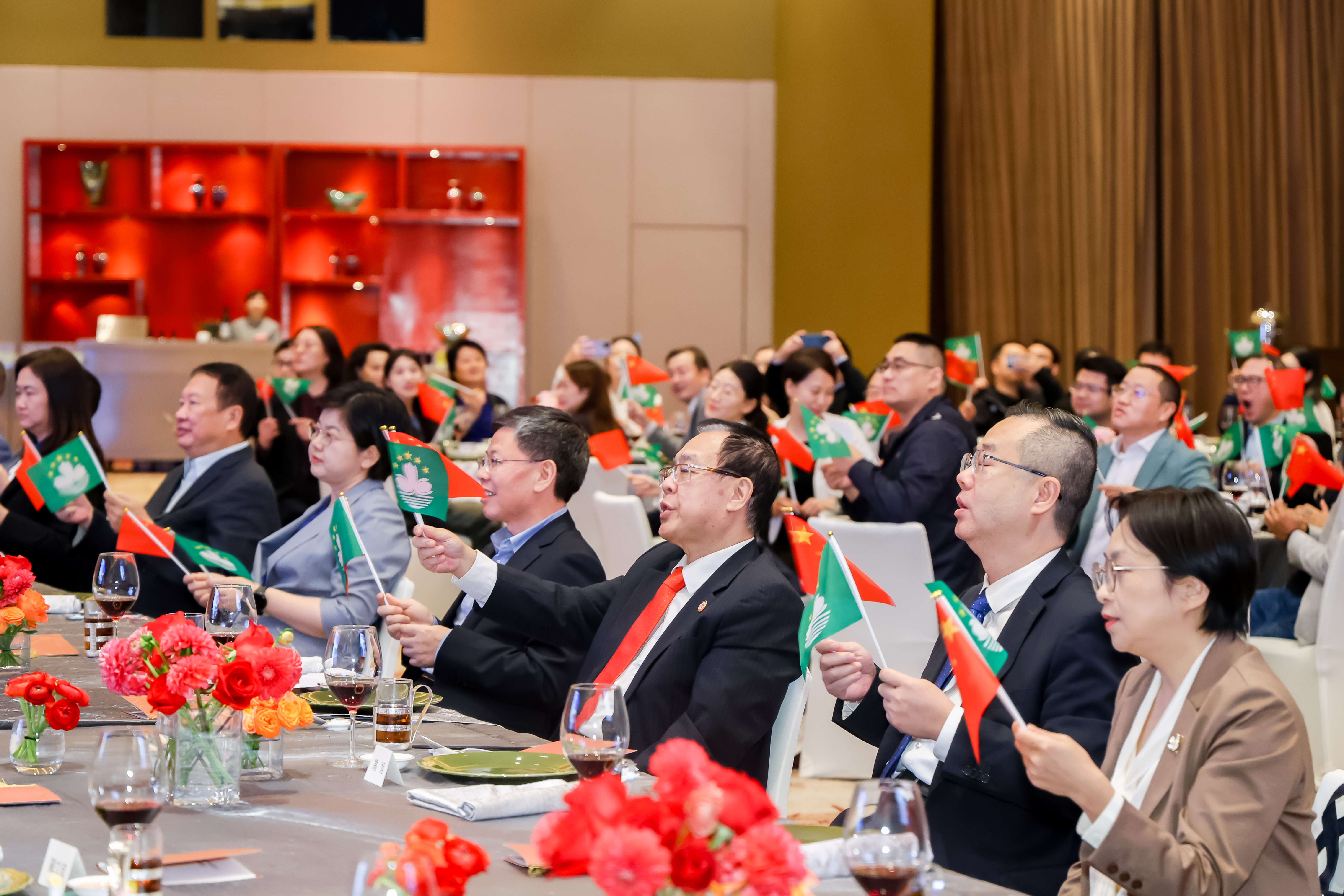 同心共进 向新而行——常澳同庆中华人民共和国成立75周年及澳门回归祖国25周年