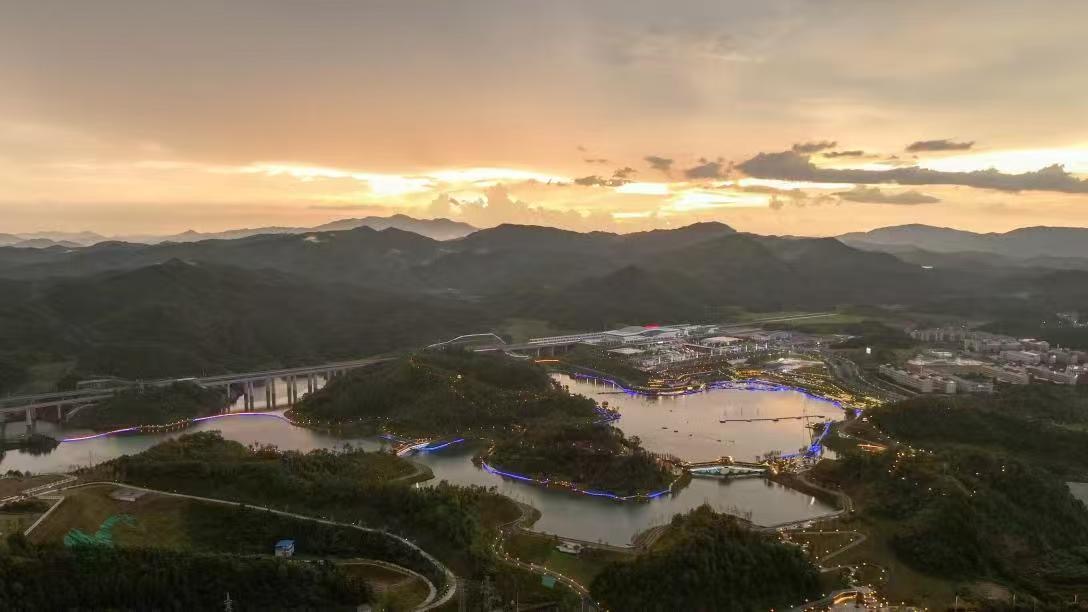 足梦前行,铁定向南|2025年中国・定南夜间铁人三项国际公开赛报名启动