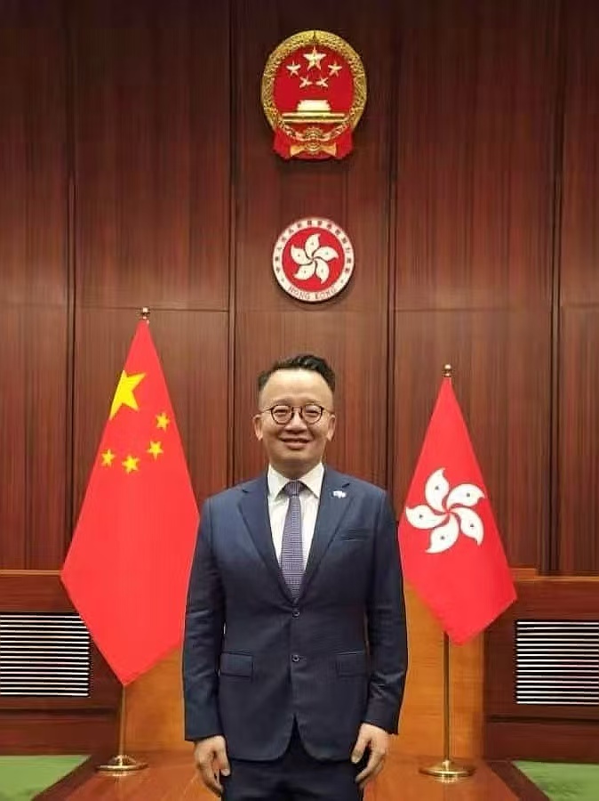 风雪无阻履职热情 陈晓峰冀香港把握AI时代国家机遇