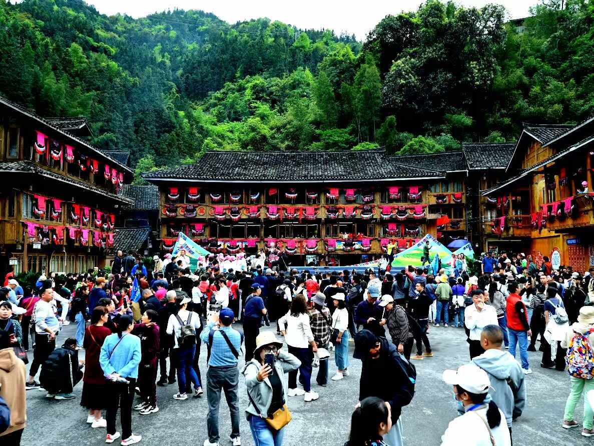 广西龙胜邀您共赴黄洛瑶寨“三月三”长发节— 体验红瑶非遗魅力,共享文旅融合盛宴
