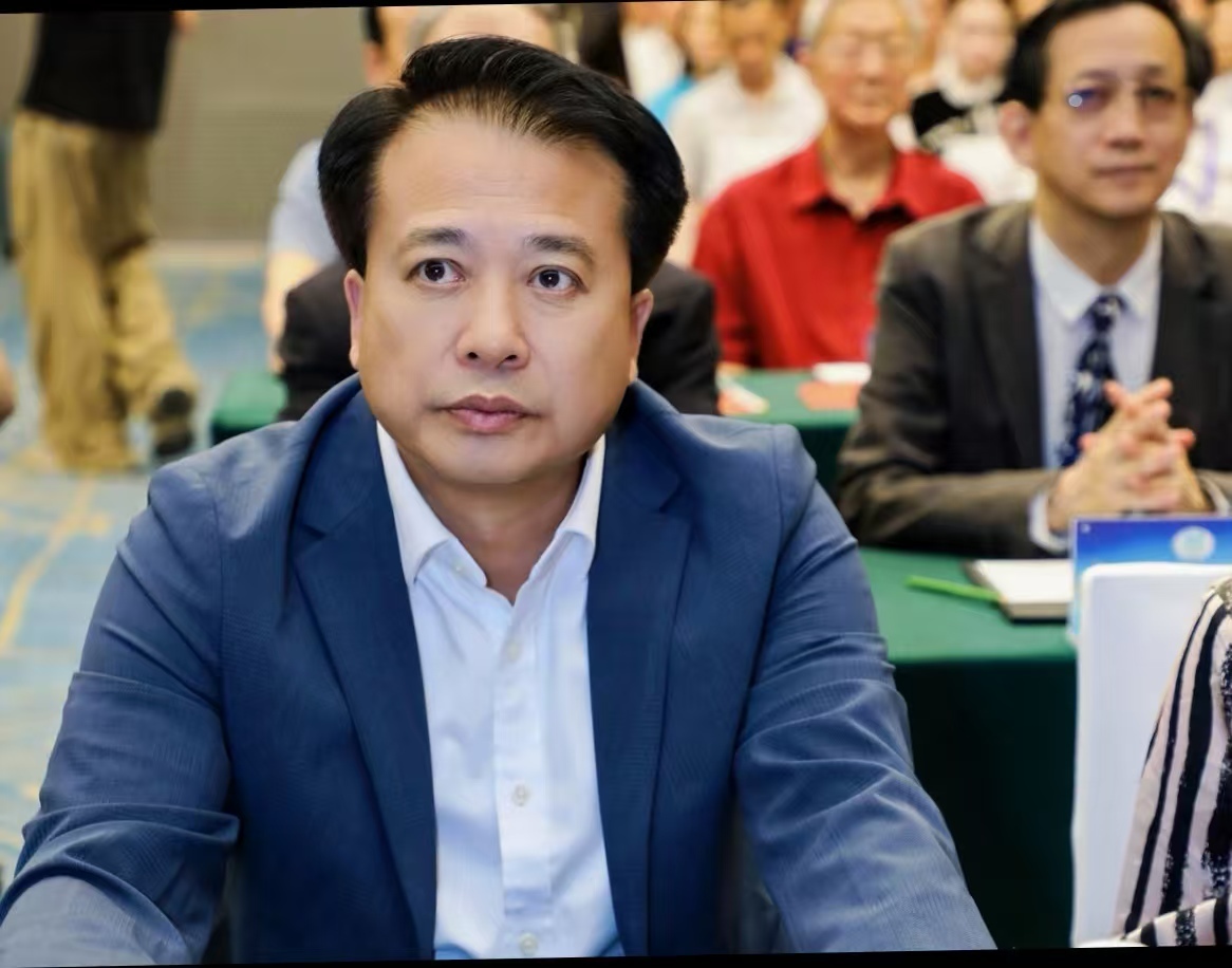 琴澳聚力启新程|横琴粤澳深度合作区公关协会揭牌 名家书画展同步启幕