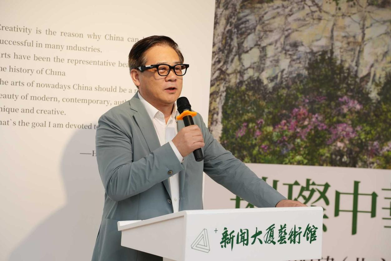 同根绘中华,同心向未来,“璀璨中华 大美无疆”-2026周锡玮(北京)艺术展正式开幕