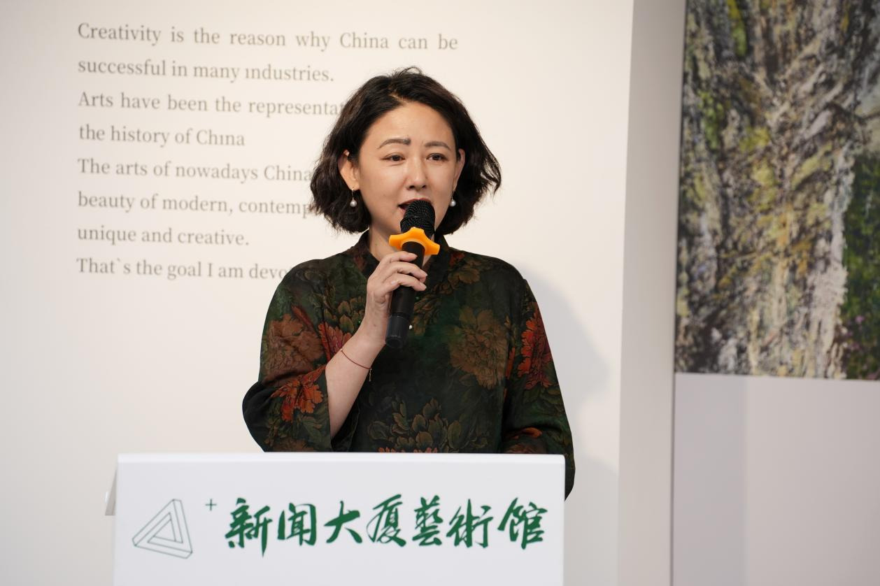 同根绘中华,同心向未来,“璀璨中华 大美无疆”-2026周锡玮(北京)艺术展正式开幕